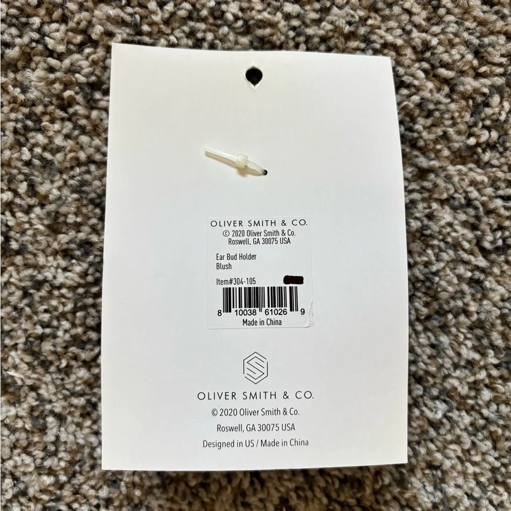 Oliver Smith & Co AirPods Pro Clip On Case Shiny White W/ Gold Keychain Wireless